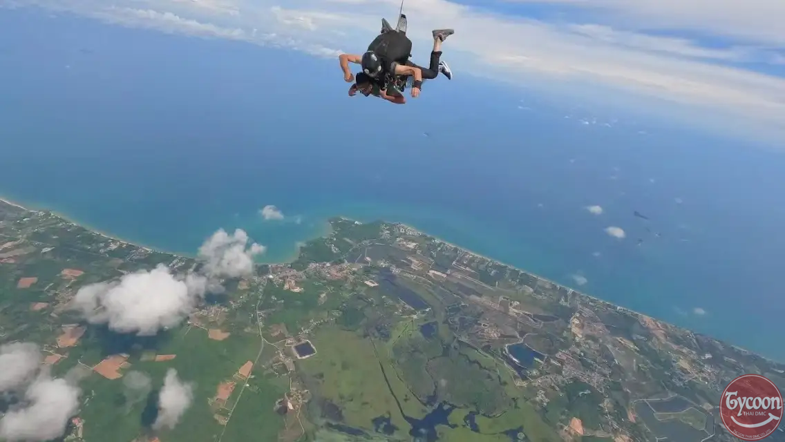 Skydiving Experience In Pattaya