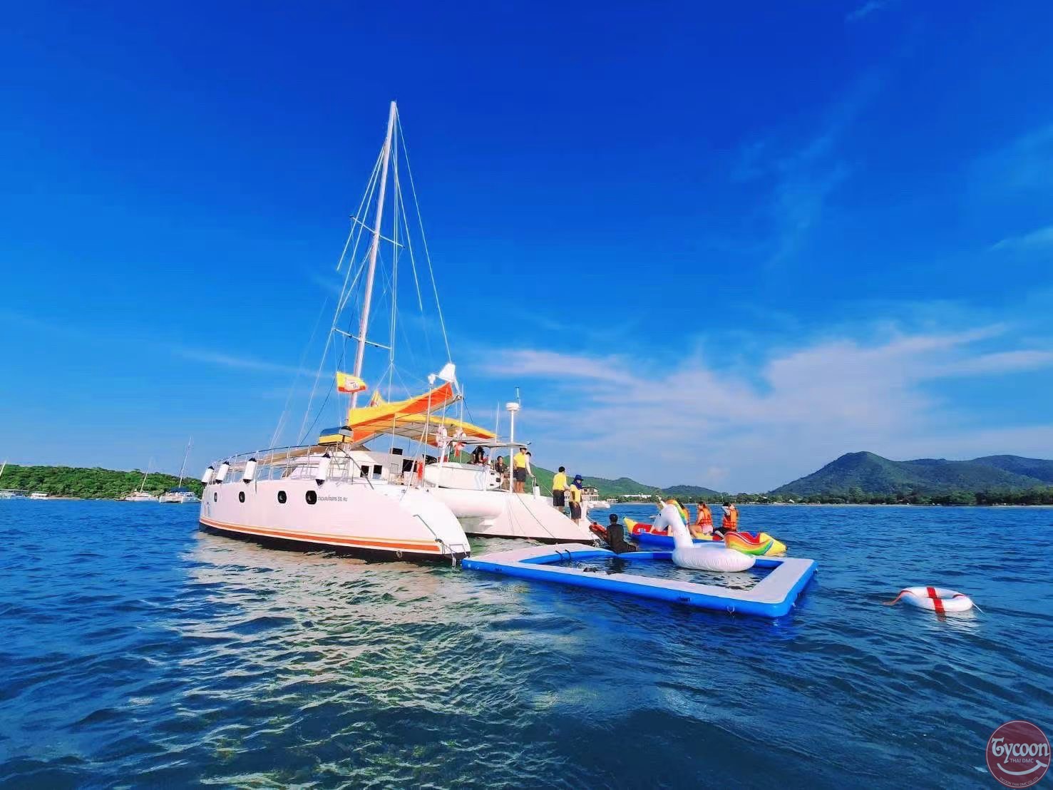 Pattaya Private Yacht with Pool 25 Persons (55ft)