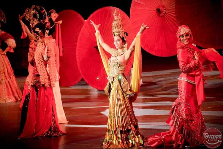 Colosseum Show Pattaya